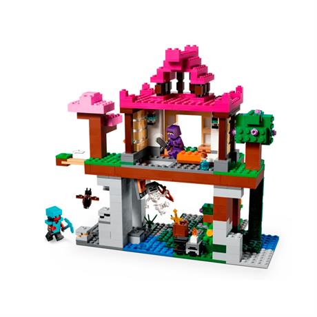 Конструктор LEGO Minecraft Площадка для тренировок 534 детали (21183) - фото 3