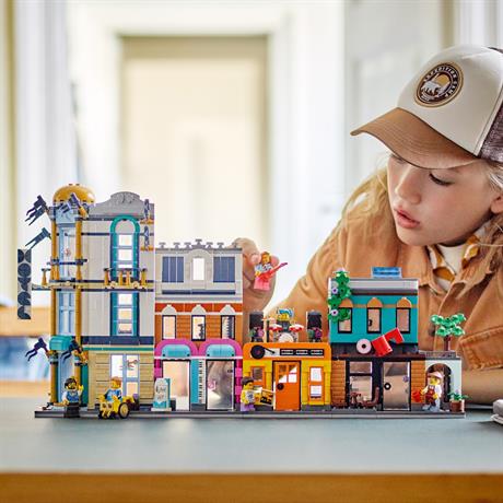 Конструктор LEGO Creator Центральная улица 3 в 1, 1459 деталей (31141) - фото 0