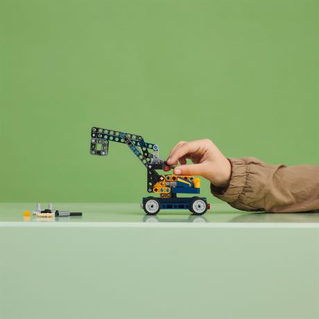 Конструктор LEGO Techniс Самоскид 177 деталей (42147) - фото 4
