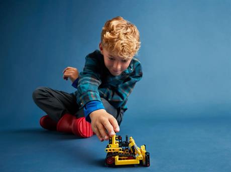 Конструктор LEGO Technic Сверхмощный бульдозер 195 деталей (42163) - фото 0