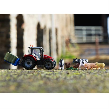 Набір Britains Модель трактора Massey Ferguson 5612 з вилами та фігурками 1:32 (43205) - фото 4