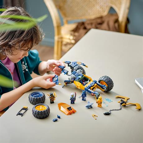 Конструктор LEGO NINJAGO Багги для бездорожья ниндзя Арин 267 деталей (71811) - фото 5