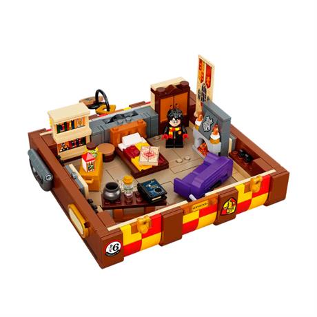 Конструктор LEGO Harry Potter Магічна валіза Гоґвортсу 603 деталі (76399) - фото 4