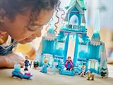 Конструктор LEGO Disney Крижаний палац Ельзи 630 деталей (43244)