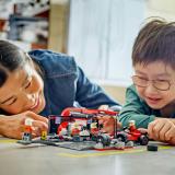 Конструктор LEGO City Пит-стоп и пит-экипаж F1 с болидом Ferrari 322 детали (60443)