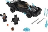 Конструктор LEGO Super Heroes DC Batman Бетмобіль погоня за Пінгвіном 392 деталі (76181)