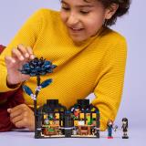 Конструктор LEGO Wednesday Цветок черной георгины 358 деталей (76784)