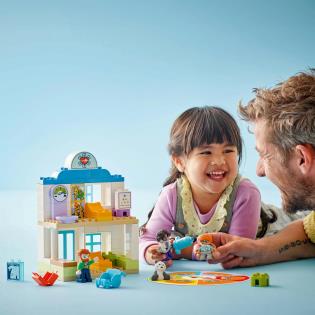 Конструктор LEGO DUPLO Town Уперше: візит до лікаря 65 деталей (10449)