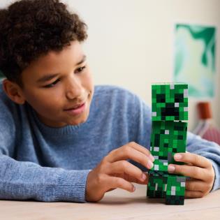 Конструктор LEGO Minecraft Кріпер 665 деталей (21276)