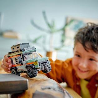 Конструктор LEGO City Позашляхова гірська вантажівка 4x4, 221 деталь (60447)