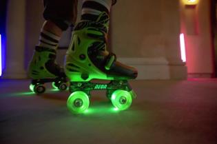 Ролики Neon Combo LED розмір 30-33 салатовий (NT09G4)