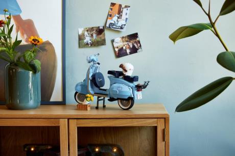 Конструктор LEGO Icons Vespa 1106 деталей (10298) - фото 0