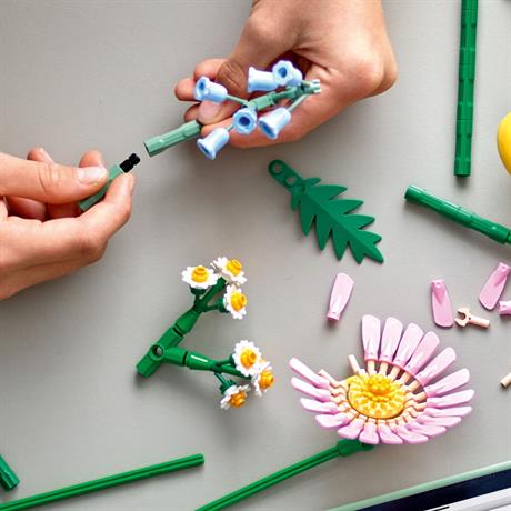 Конструктор LEGO Botanicals Мініатюрний сонячний букет 373 деталі (10347) - фото 6