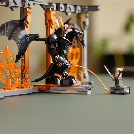 Конструктор LEGO Icons Володар перснів Балроґ Книжковий куточок 1201 деталь (10367) - фото 11