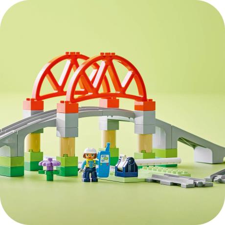 Конструктор LEGO DUPLO Town Залізничний міст і колії додатковий набір 42 деталі (10426) - фото 5