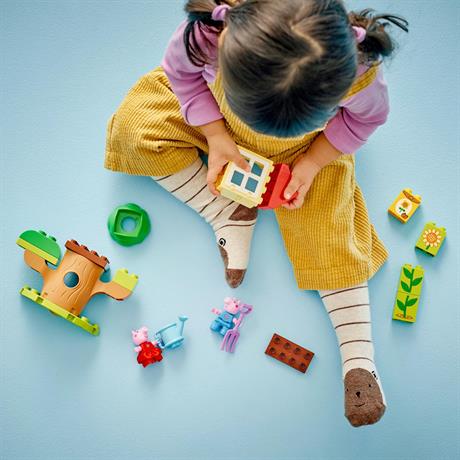 Конструктор LEGO DUPLO Сад и домик на дереве Пеппы 20 деталей (10431) - фото 9