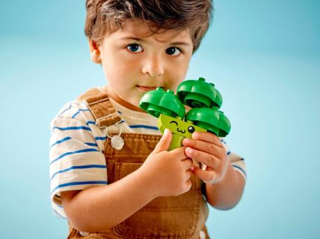 Конструктор LEGO DUPLO My First Трактор для вирощування фруктів та овочів 19 деталей (10982) - фото 0