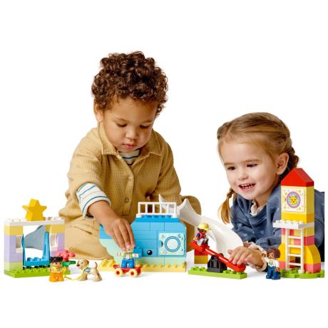 Конструктор LEGO DUPLO Town Ігровий майданчик 75 деталей (10991) - фото 0