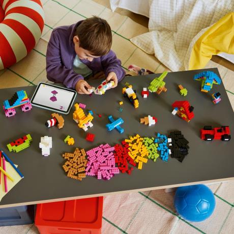 Конструктор LEGO® Classic Креативные красочные кубики Конструктор, 820 деталей (11045) - фото 0