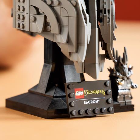 Конструктор LEGO® Icons Володар перснів: шолом Саурона 538 деталей (11373) - фото 4