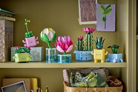 Конструктор LEGO® Botanicals Кувшинка Цветочный набор для конструирования, 259 деталей (11511) - фото 9