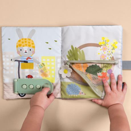 Розвивальна книжка Taf Toys Садочок у місті Бізібук зайченя (13355) - фото 6