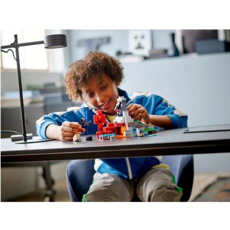 Конструктор LEGO Minecraft Зруйнований портал 316 деталей (21172) - фото 5