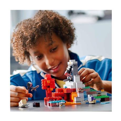 Конструктор LEGO Minecraft Зруйнований портал 316 деталей (21172) - фото 0