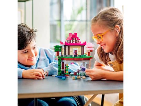 Конструктор LEGO Minecraft Тренувальна база 534 деталі (21183) - фото 0