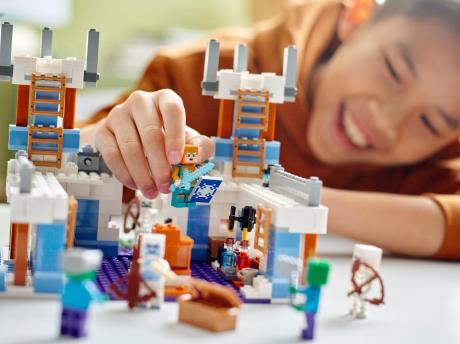 Конструктор LEGO Minecraft Крижаний замок 499 деталей (21186) - фото 0