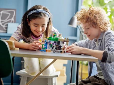 Конструктор LEGO Minecraft Підземелля скелетів 364 деталей (21189) - фото 0