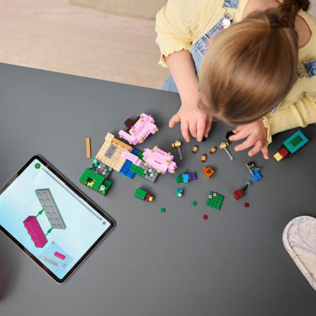 Конструктор LEGO Minecraft Квітучий вишневий сад 304 деталі (21260) - фото 9