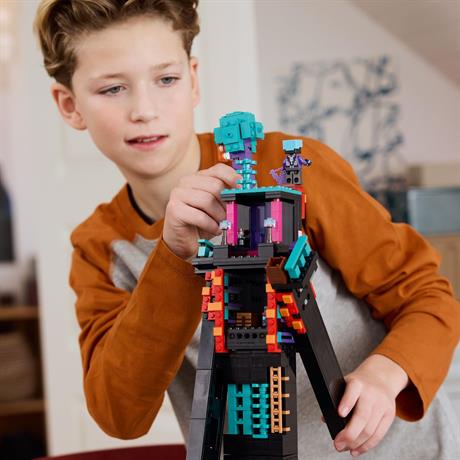 Конструктор LEGO Minecraft Вежа Ендермена 867 деталей (21279) - фото 2