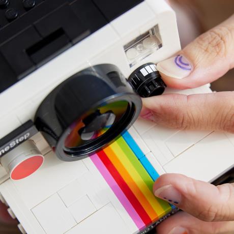 Конструктор LEGO Ideas Фотоапарат Polaroid OneStep SX-70, 516 деталей (21345) - фото 4