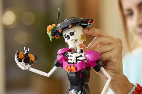 Конструктор LEGO® Ideas Ла Катріна Набір із фігуркою (21372) - фото 6