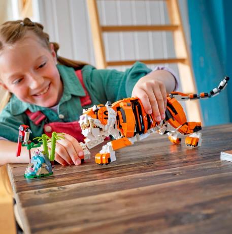 Конструктор LEGO Creator Величний тигр 755 деталей (31129) - фото 0