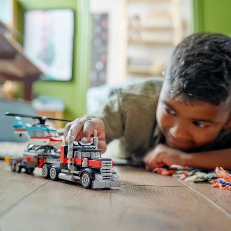 Конструктор LEGO Creator Бортовой грузовик с вертолетом 270 деталей (31146) - фото 5