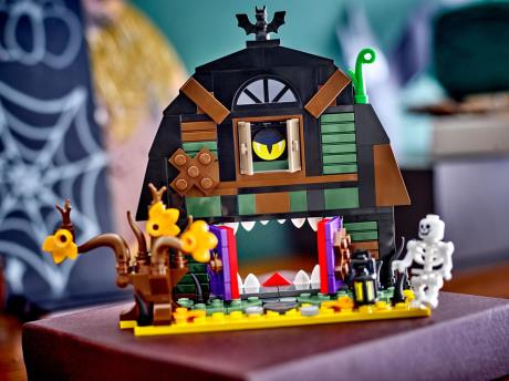 Конструктор LEGO Icons Гелловінська комора 205 деталей (40721) - фото 3