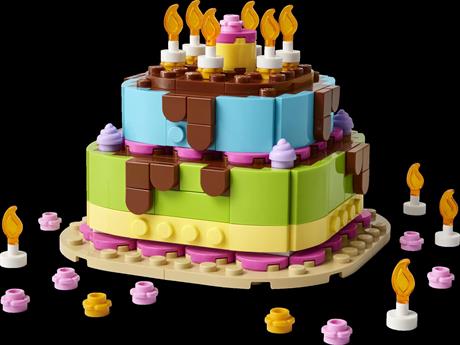 Конструктор LEGO® Торт на день народження з прикрасами, веселий подарунковий набір, декор для столу, 219 деталей (40815) - фото 7