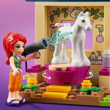 Конструктор LEGO Friends Конюшня для мытья пони 60 деталей (41696) - фото 4