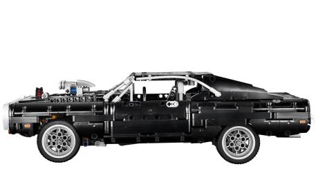 Конструктор LEGO Technic Dodge Charger Домініка Торетто 1077 деталей (42111) - фото 0