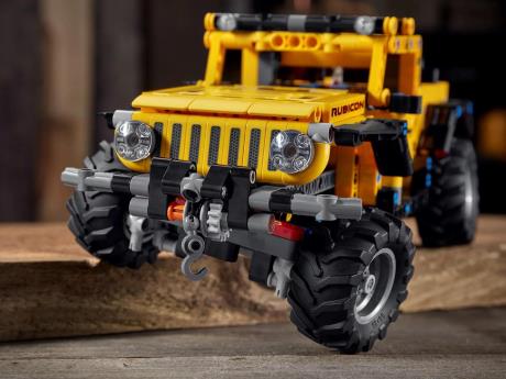 Конструктор LEGO Technic Jeep Wrangler 665 деталей (42122) - фото 0