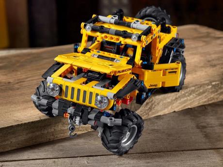Конструктор LEGO Technic Jeep Wrangler 665 деталей (42122) - фото 0