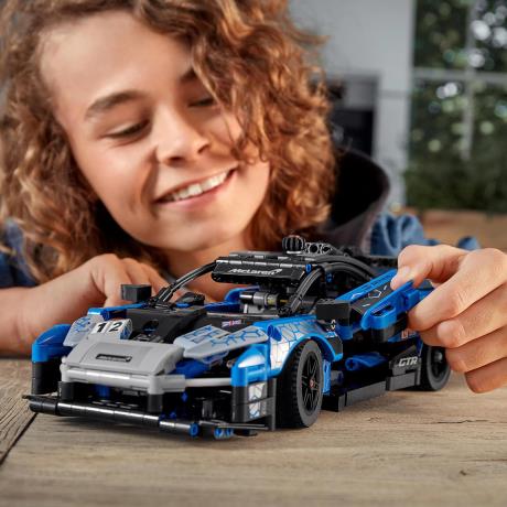 Конструктор LEGO Techniс McLaren Senna GTR 830 деталей (42123) - фото 0
