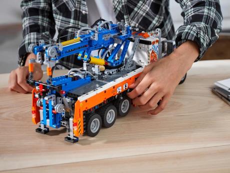 Конструктор LEGO Technic Важкий тягач 2017 деталей (42128) - фото 0