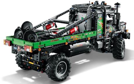Конструктор LEGO Technic Повнопривідна вантажівка для випробувань Mercedes-Benz Zetros 2129 деталей (42129) - фото 0