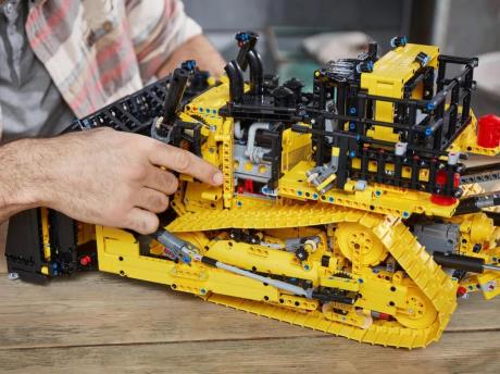 Конструктор LEGO Techniс Бульдозер Cat D11 на пульті управління 3854 деталі (42131) - фото 0