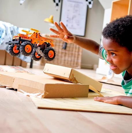 Конструктор LEGO Technic Monster Jam El Toro Loco 247 деталей (42135) - фото 0