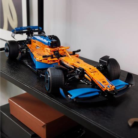 Конструктор LEGO Techniс Гоночний автомобіль McLaren Formula 1, 1434 деталі (42141) - фото 0