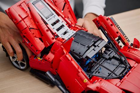 Конструктор LEGO Techniс Ferrari Daytona SP3 3778 деталей (42143) - фото 0